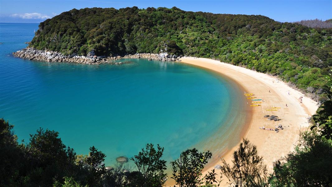 Nelson - Abel Tasman National Park - Nelson (B, L)