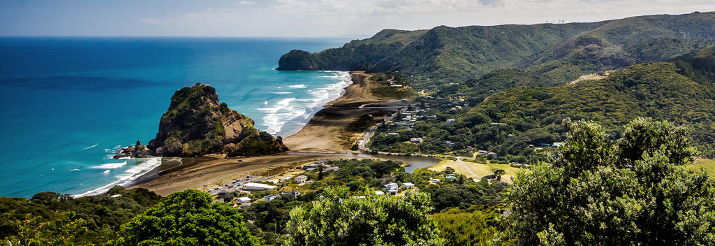 Piha Beach, North Island New Zealand